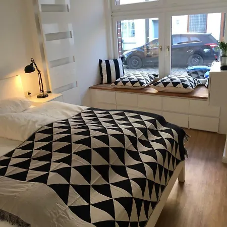 Daire Zentral Gelegenes Ferienzimmer Moellner Seestrasse *