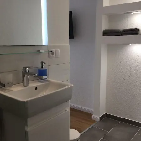 Zentral Gelegenes Ferienzimmer Moellner Seestrasse